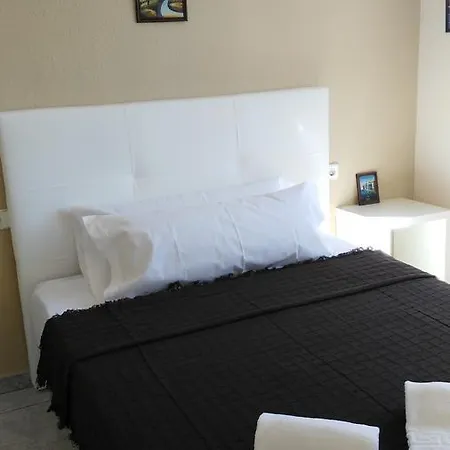 Playa Hotel *
