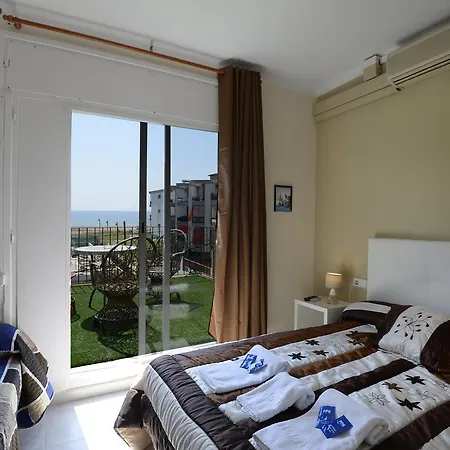 Playa Hotel *